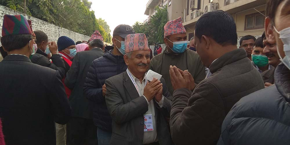 यी हुन् एमालेमा  निर्विरोध निर्वाचित हुनेहरू (सूचीसहित)